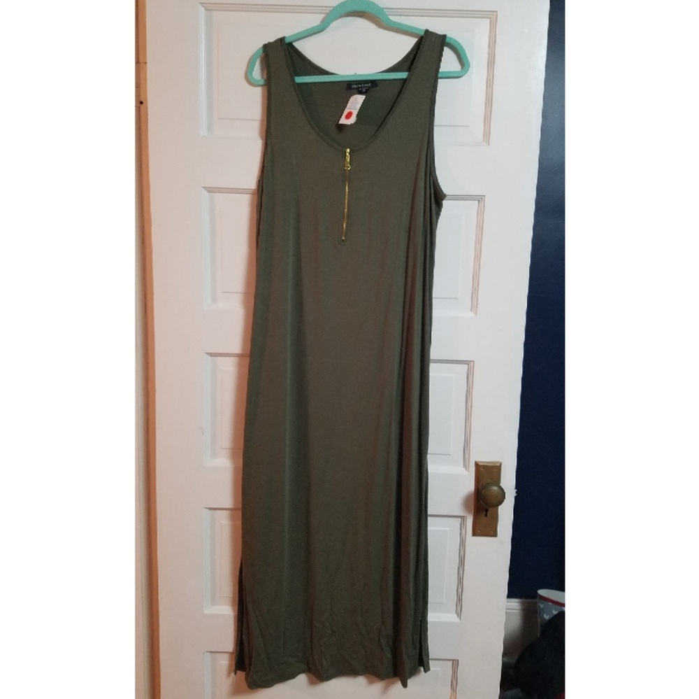 Hunter green maxi dress